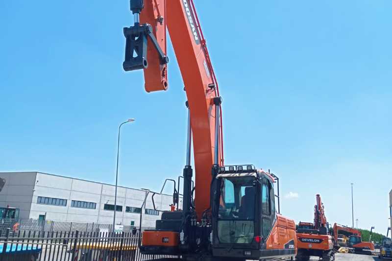 OmecoHub - Immagine DOOSAN DX380LC